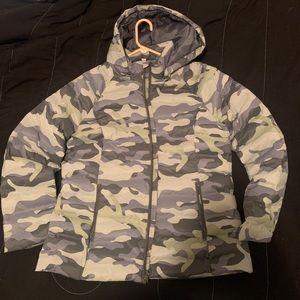 CAMO WOMAN PUFFER JACKET
